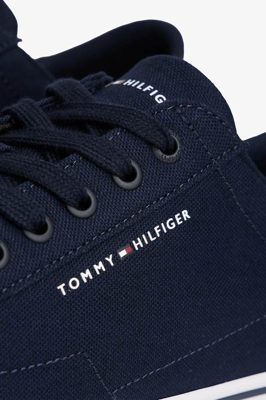 Tommy Hilfiger Vulc Core Uzun Bağcıklı Erkek Mavi Sneaker FM0FM05688DW5