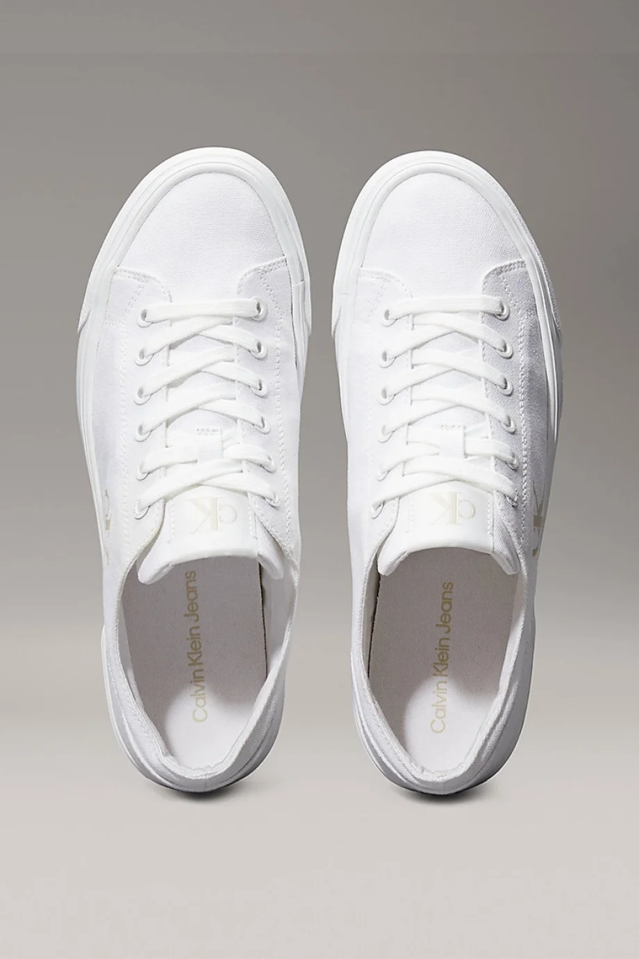 Calvin Klein Vulkanize Flatform Düşük Bilekli Kanvas Monogram Kadın Beyaz Sneaker YW0YW01763-01W