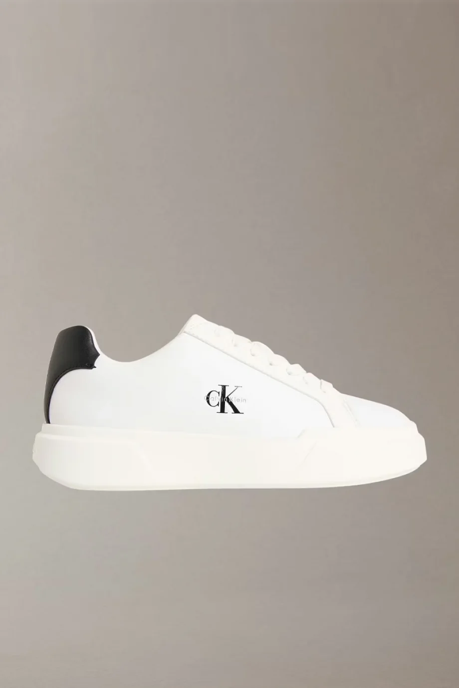 Calvin Klein Chunky Cupsole Bağcıklı Deri Kadın Siyah Sneaker YW0YW01947-06X