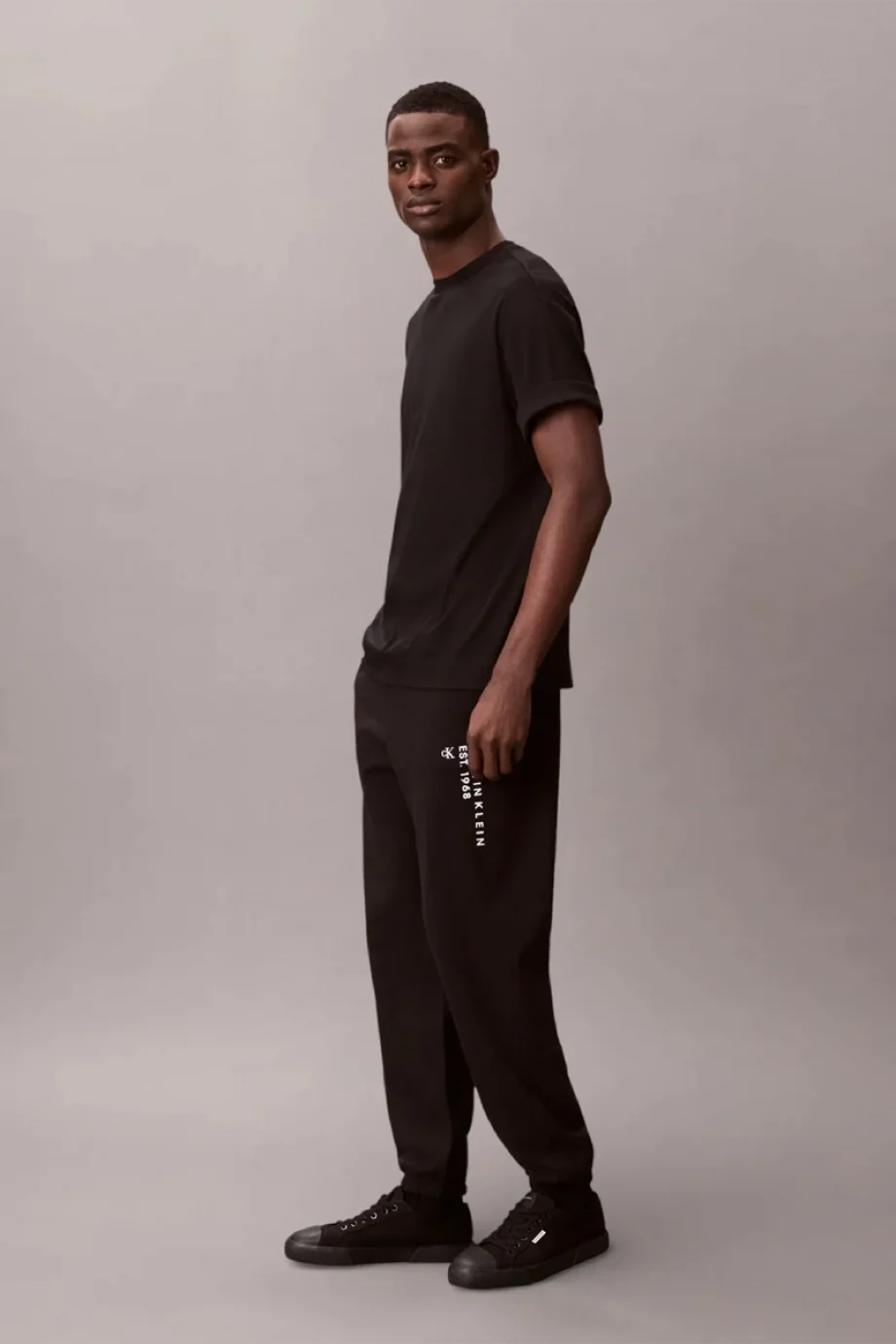 Calvin Klein Havlu Kumaş Calvin 1968 Grafikli Erkek Siyah Eşofman Altı LV14RF248G-UB1