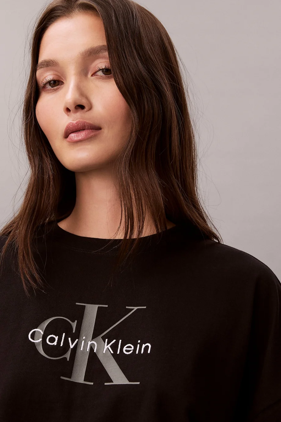 Calvin Klein Kısa Kollu Kutulu Kesim Kısa Monologo Kadın Siyah T-shirt LV047F828G-UB1