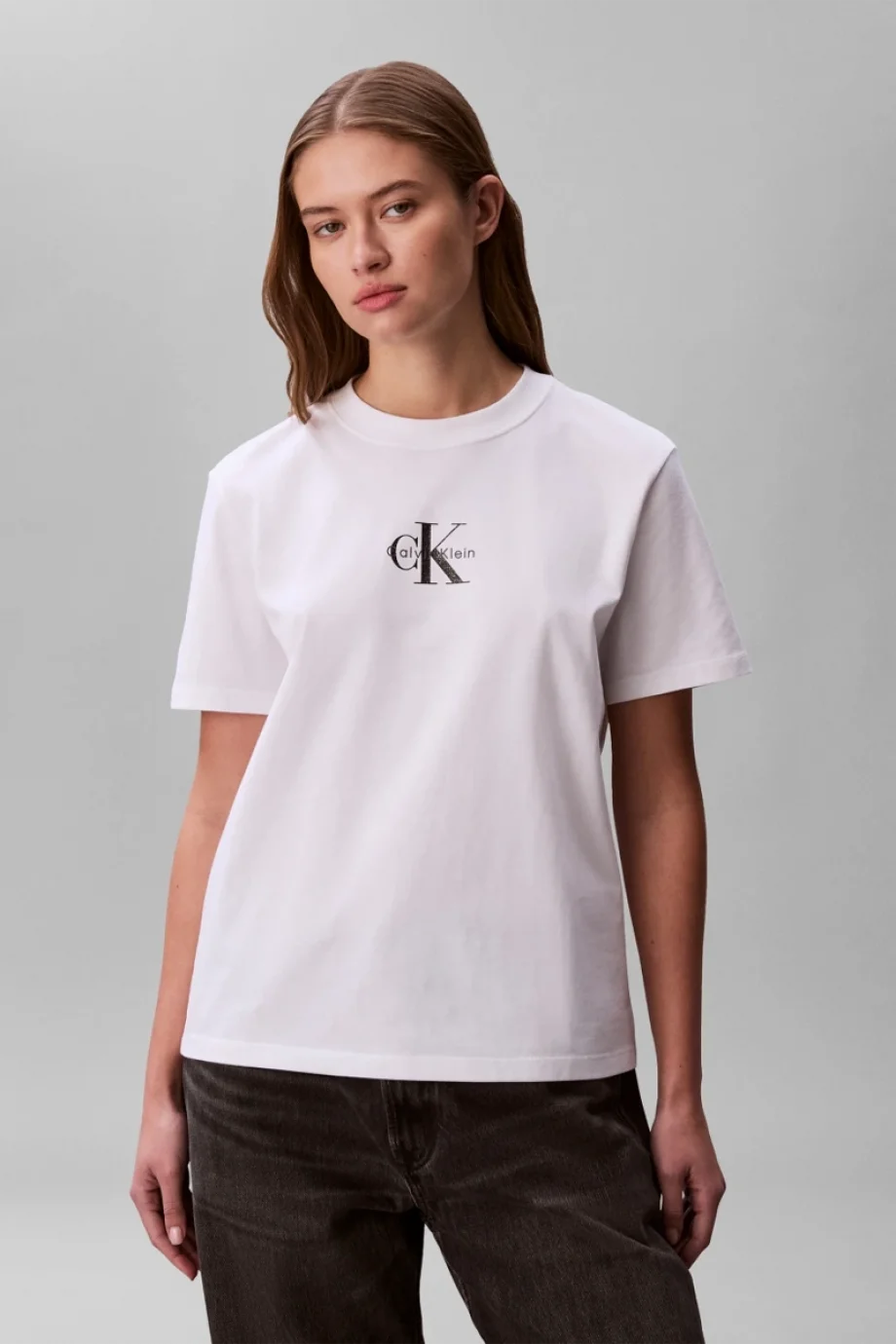Calvin Klein Kısa Kollu 20s Klasik Logolu Kadın Beyaz T-shirt LV047C856G-YAF