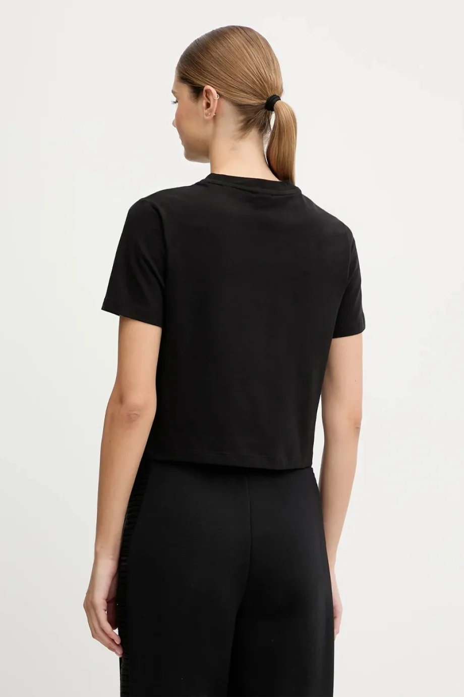 Guess Fosca Kadın Siyah Aktif Boxy Fit Crop V5BI06J1314-JBLK