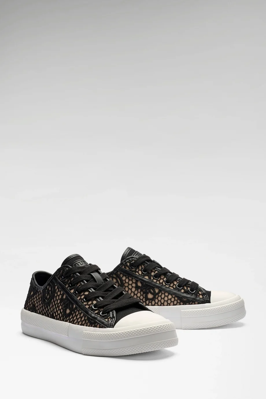 Guess Carey2 Kadın Siyah Sneaker FLJCR2FAP12-BLKNA