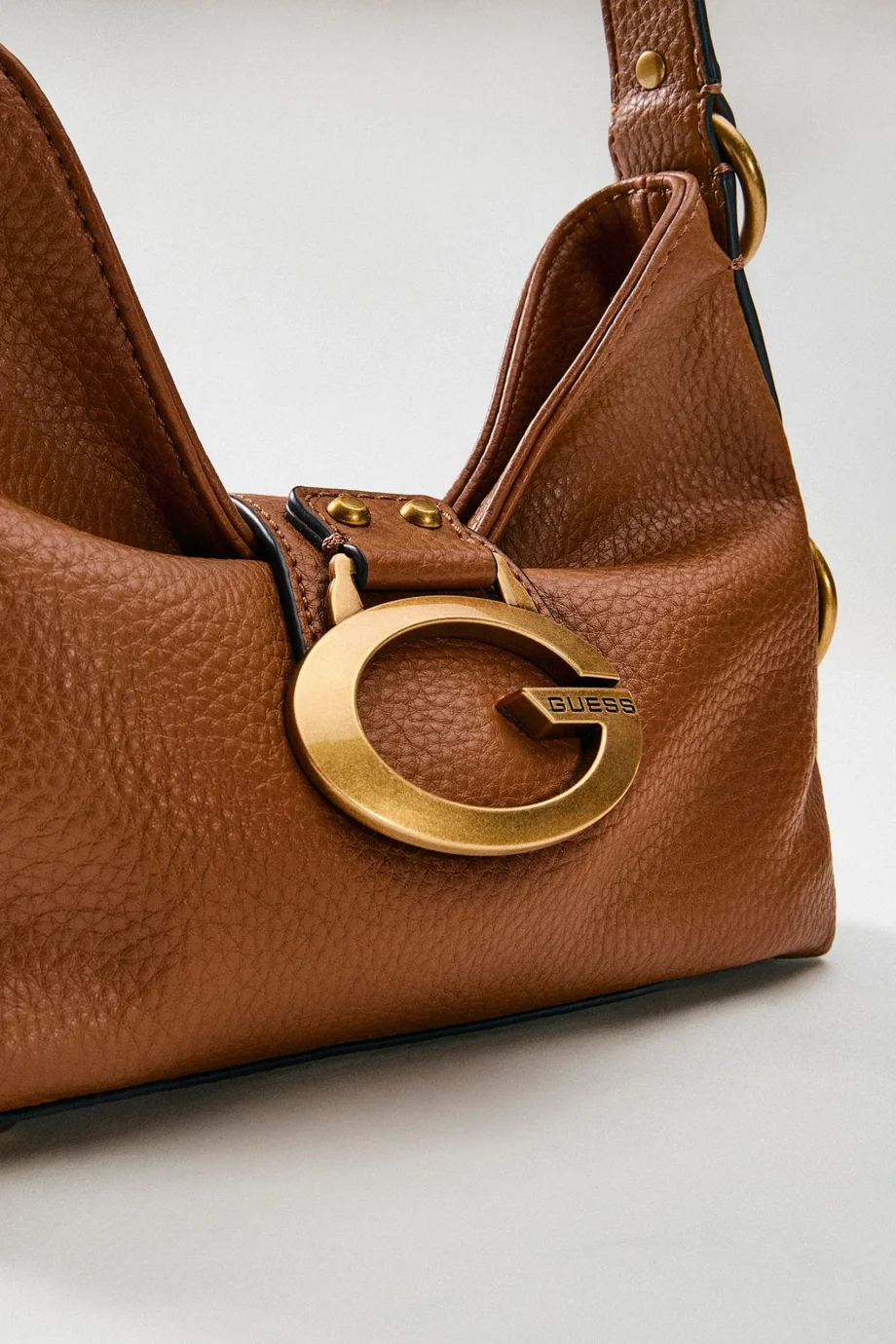 Guess Camden Mini Kadın Kahverengi Omuz Çantası HWBB9308720-COG