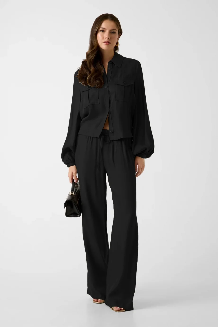 Guess Dalia Akışkan Jogger Kadın Siyah Pantolon W6GB07W1781-JBLK