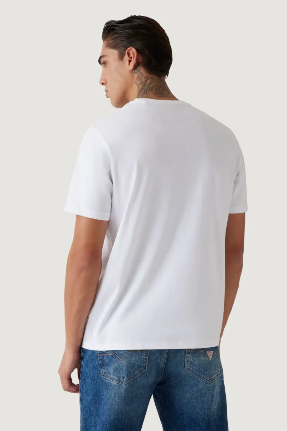 Guess Bisiklet Yaka Kısa Kollu Küçük Yamalı Pamuklu Modal Erkek Beyaz T-shirt M6GI21K3053-G011