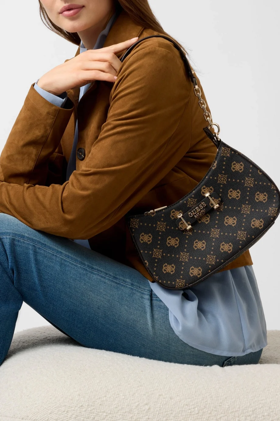 Guess Carrie Logolu Üstten Fermuarlı Kadın Kahverengi El Çantası HWGP9898180-ESL