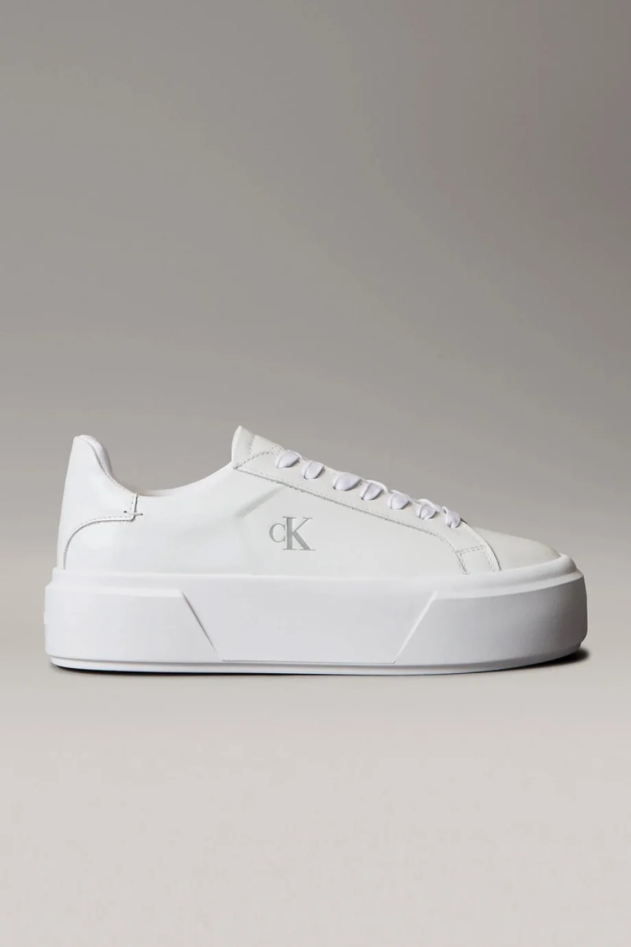 Calvin Klein Flatform Bağcıklı Deri Kadın Beyaz Sneaker YW0YW01928-0K4