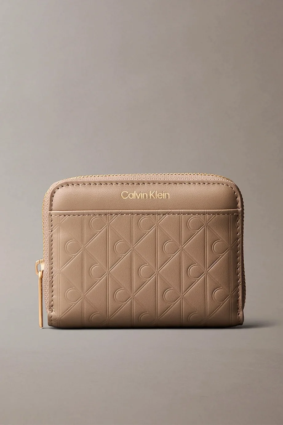 Calvin Klein Amblemli Tamamı Baskılı Kabartmalı Fermuarlı Kadın Kahverengi Cüzdan LV04F1081G-VFU
