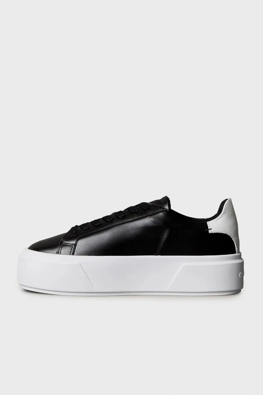 Calvin Klein Flatform Bağcıklı Deri Kadın Siyah Sneaker YW0YW01928-BEH