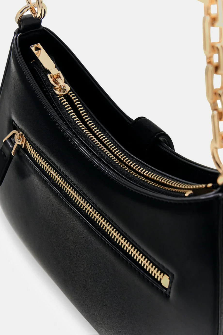 Guess Carrie Üstten Fermuarlı Kadın Siyah Omuz Çantası HWVG9896180-BLA