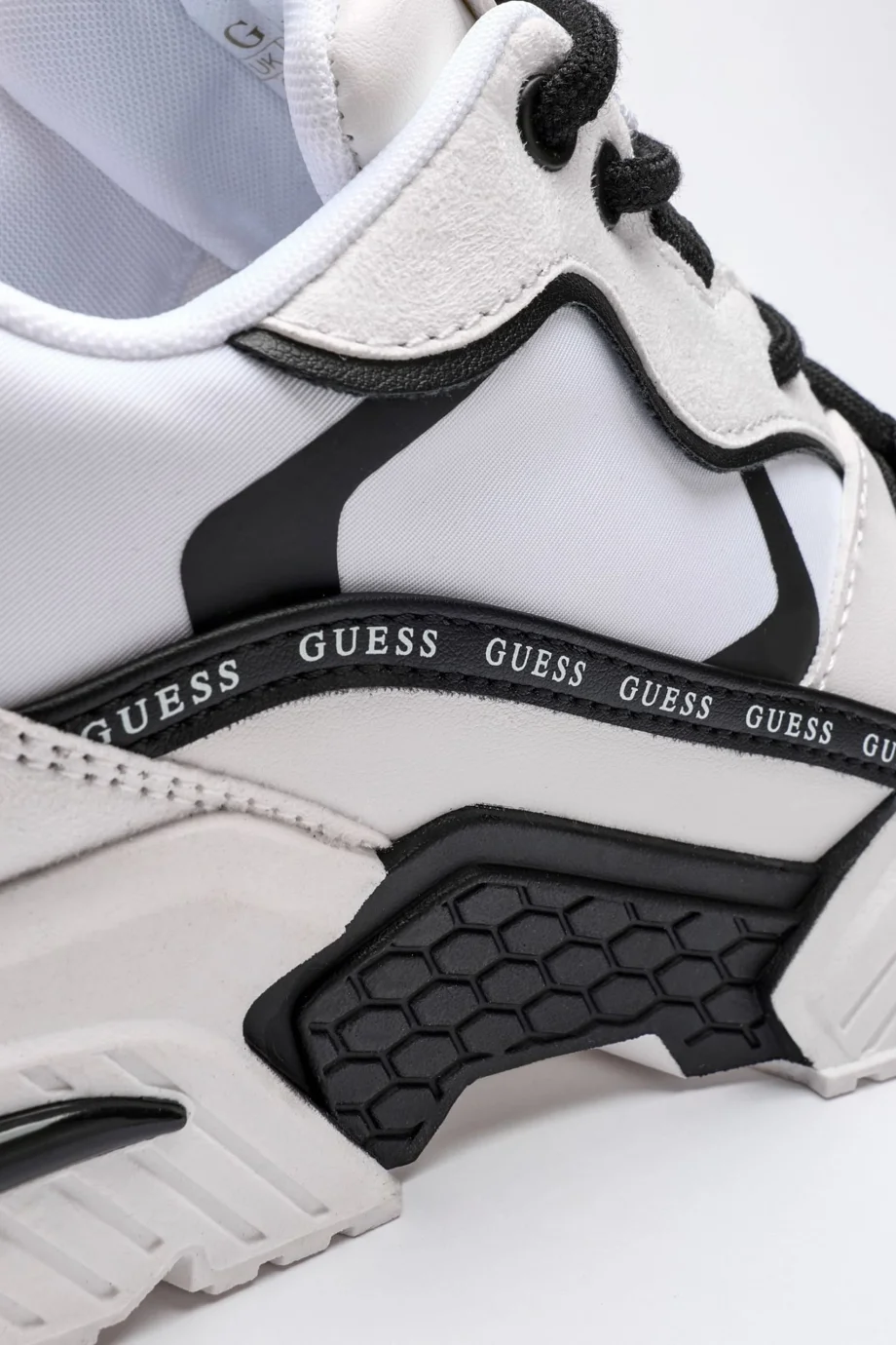 Guess Carrli Kadın Siyah Sneaker FLJCR6ELE12-WHBLK
