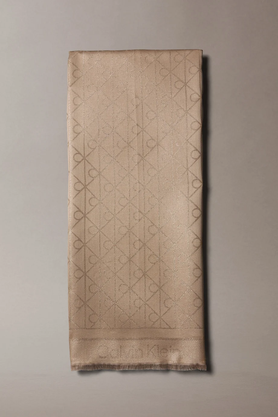 Calvin Klein Amblem Tamamı Baskılı Parlak Ton Sür Ton Kadın Gri Şal LV04F8062G-QBV