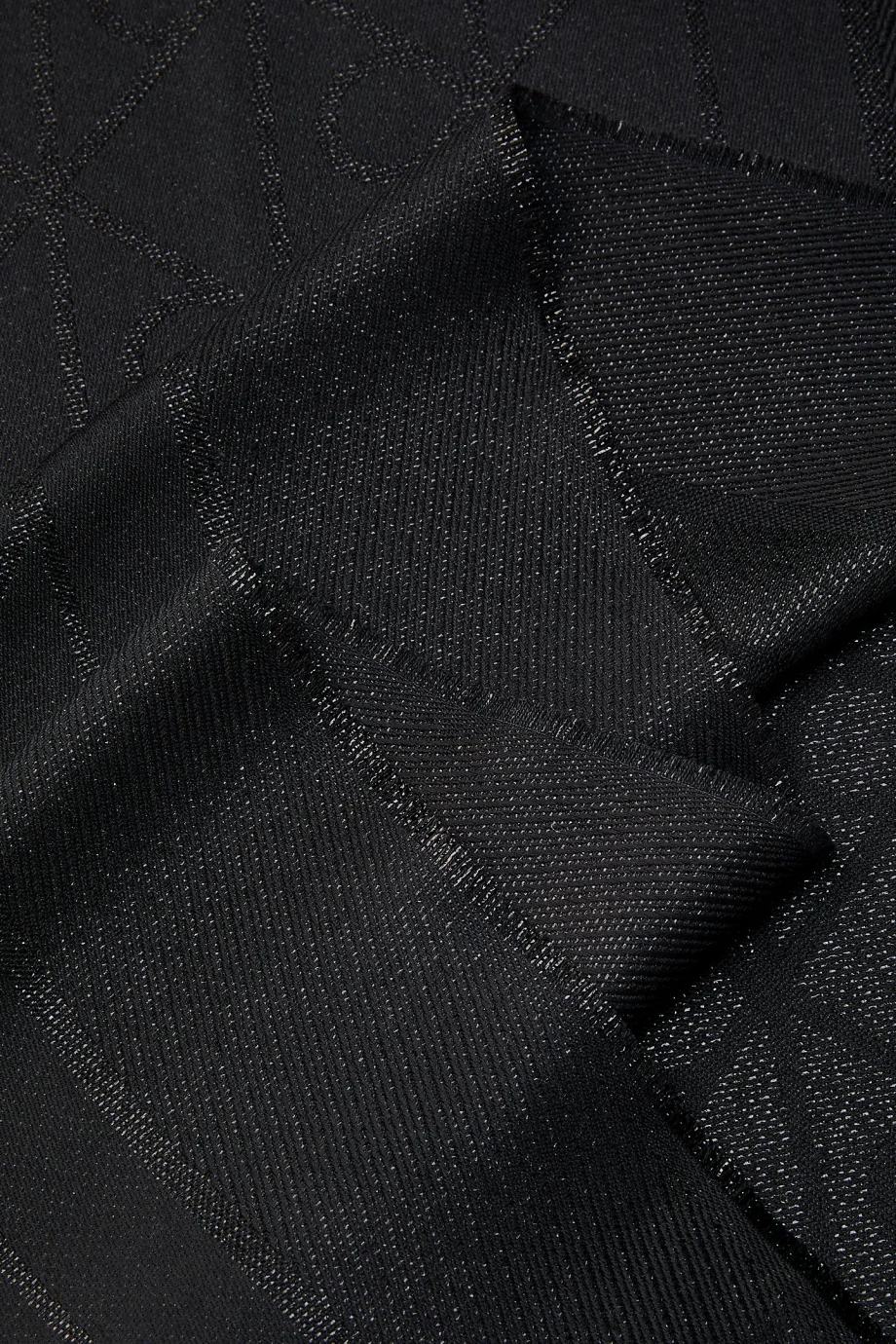 Calvin Klein Amblem Tamamı Baskılı Parlak Ton Sür Ton Kadın Siyah Şal LV04F8062G-UB1