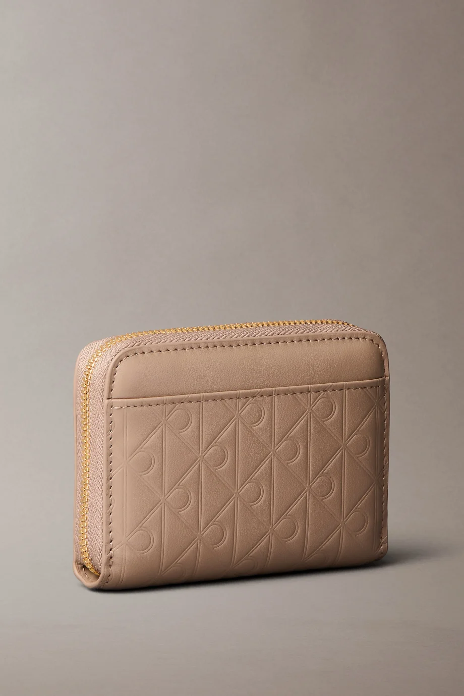 Calvin Klein Amblemli Tamamı Baskılı Kabartmalı Fermuarlı Kadın Kahverengi Cüzdan LV04F1081G-VFU