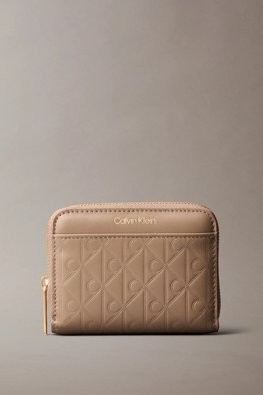 Calvin Klein Amblemli Tamamı Baskılı Kabartmalı Fermuarlı Kadın Kahverengi Cüzdan LV04F1081G-VFU
