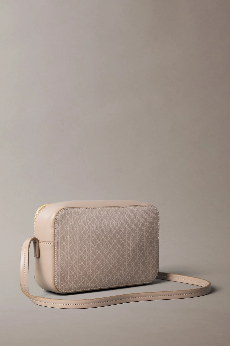 Calvin Klein Amblemli Tamamı Baskılı Uzun Kamera Kadın Haki Çapraz Çanta LV04F3268G-3I6