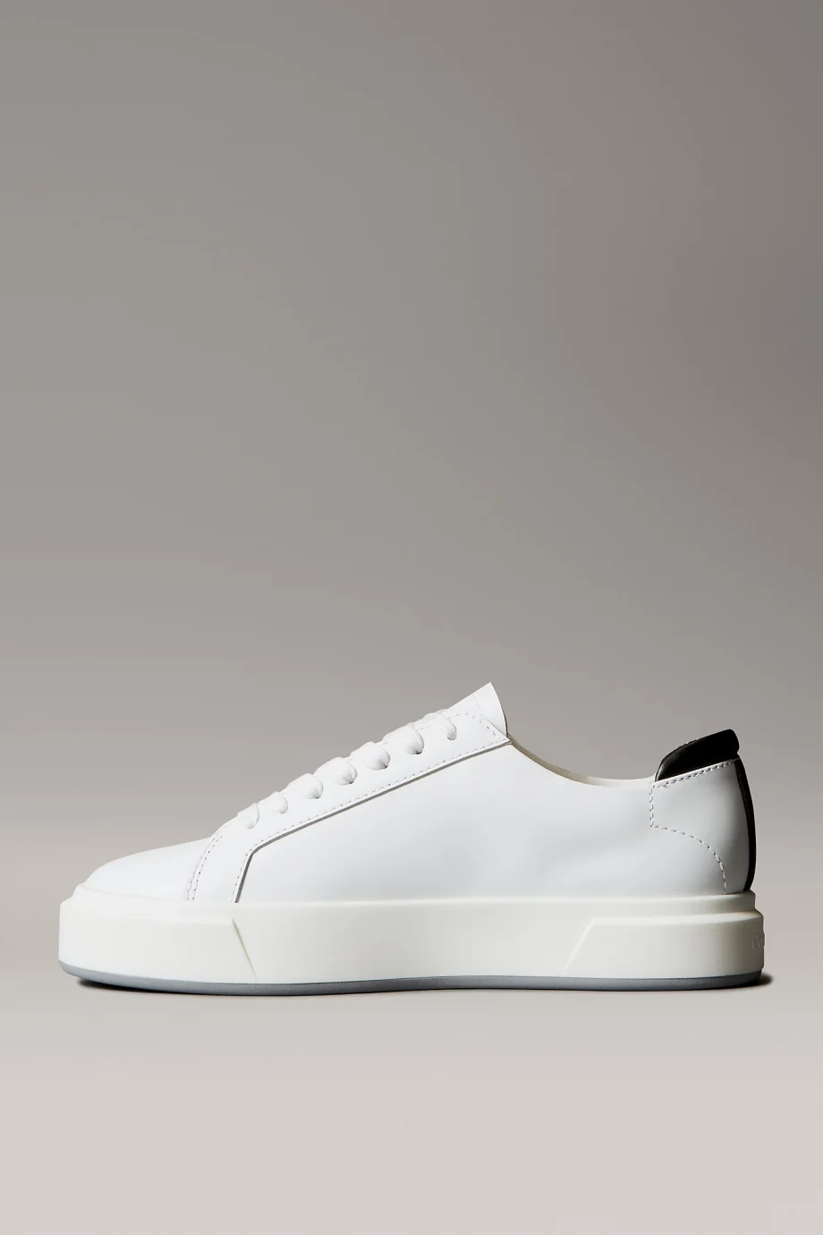 Calvin Klein Basket Cupsole Bağcıklı Deri Çok Renkli Kadın Beyaz Sneaker YW0YW01945-01W