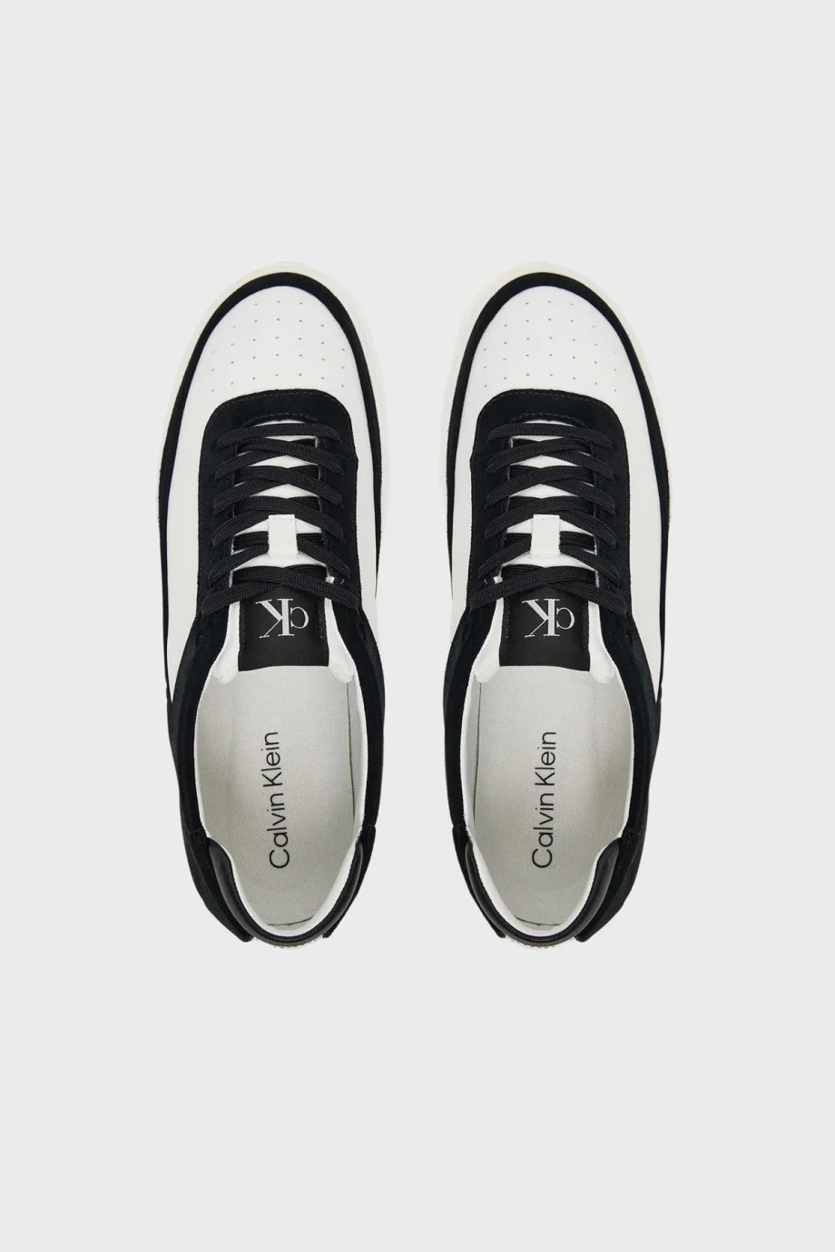 Calvin Klein Basketbol Stili Düz Tabanlı Bağcıklı Deri-Süet Erkek Siyah Sneaker YM0YM01354-0GM
