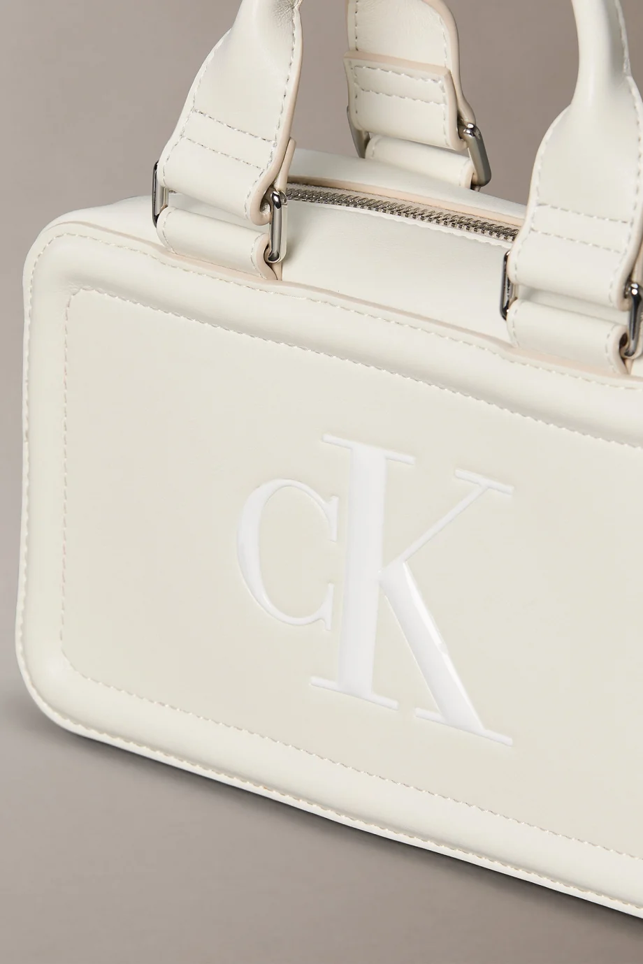 Calvin Klein Bold CK Bauletto Çapraz Askılı Kadın Haki Çapraz Çanta LV04F3411G-FUP