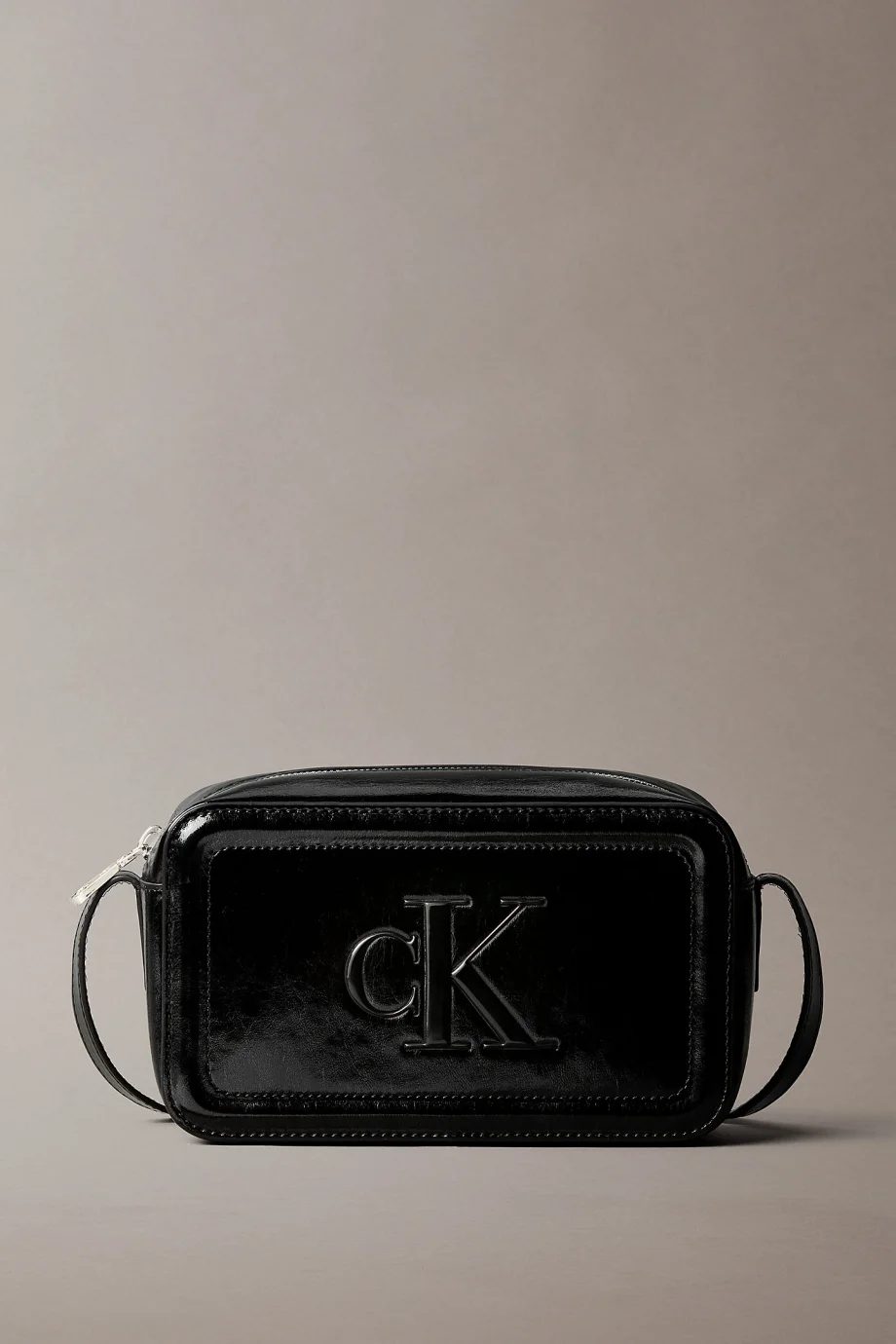 Calvin Klein Bold CK Metalik Kamera Kadın Siyah Çapraz Çanta LV04F3331G-UB1