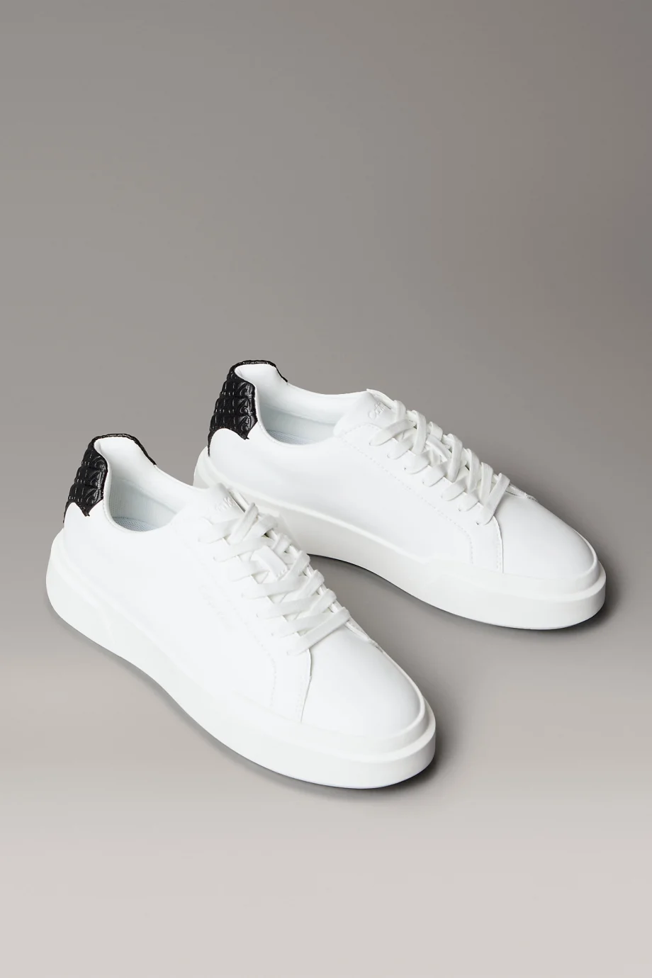 Calvin Klein Chunky Cups Bağcıklı Deri Tamamı Baskılı Kadın Beyaz Sneaker YW0YW02036-01W