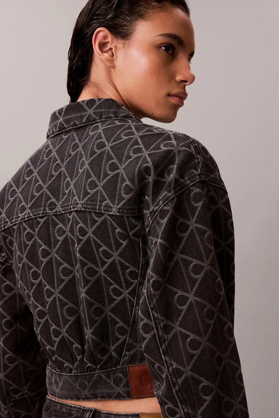 Calvin Klein Eklemli Detaylı Denim Kadın Siyah Ceket LV047E621G-YCL