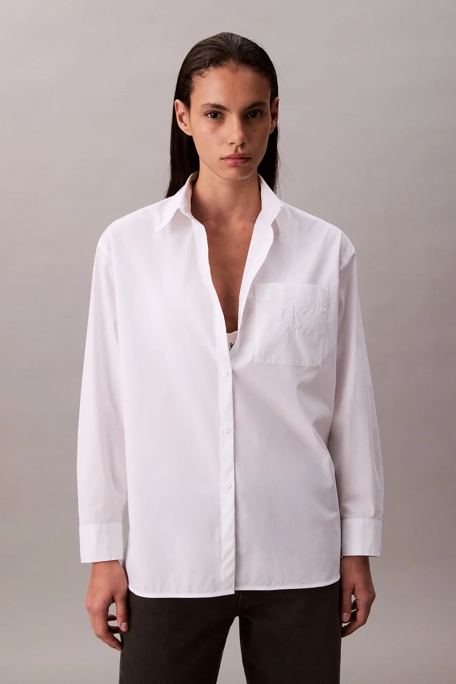 Calvin Klein Essentials Kadın Beyaz Gömlek LV047C143G-YAA