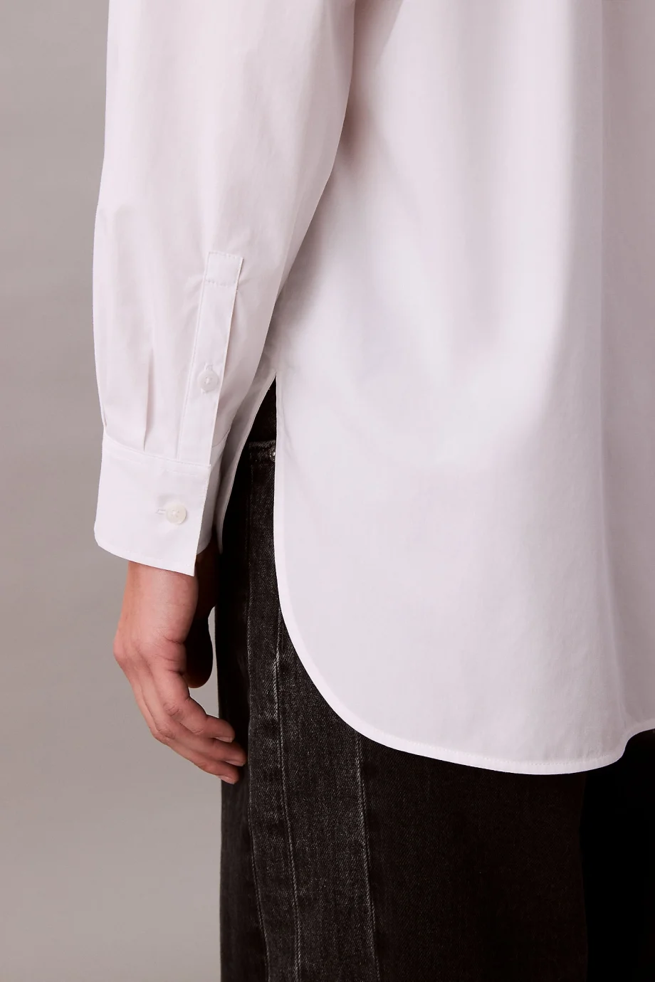 Calvin Klein Essentials Kadın Beyaz Gömlek LV047C143G-YAA