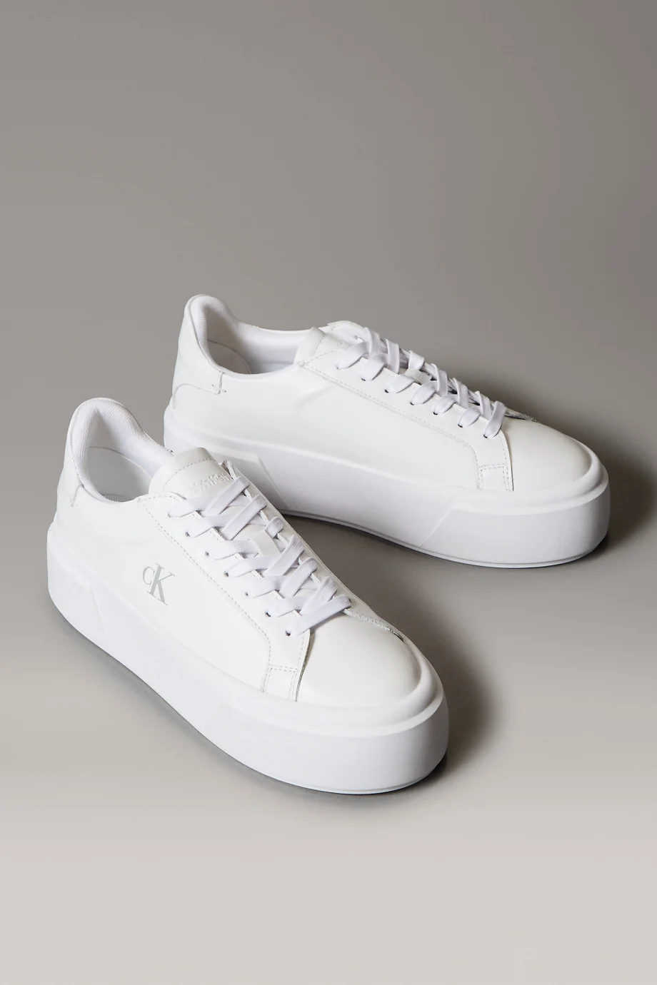 Calvin Klein Flatform Bağcıklı Deri Kadın Beyaz Sneaker YW0YW01928-0K4