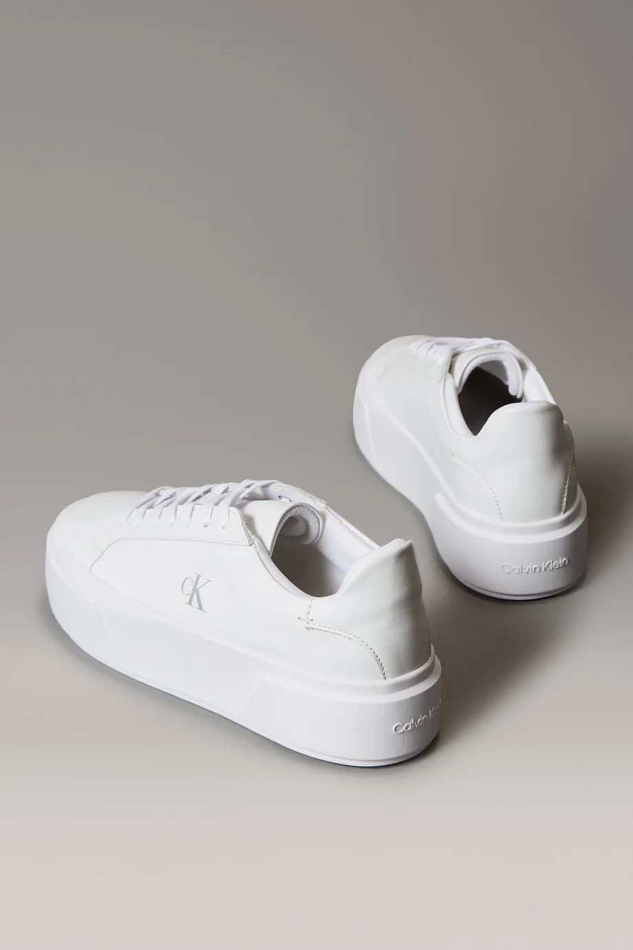Calvin Klein Flatform Bağcıklı Deri Kadın Beyaz Sneaker YW0YW01928-0K4
