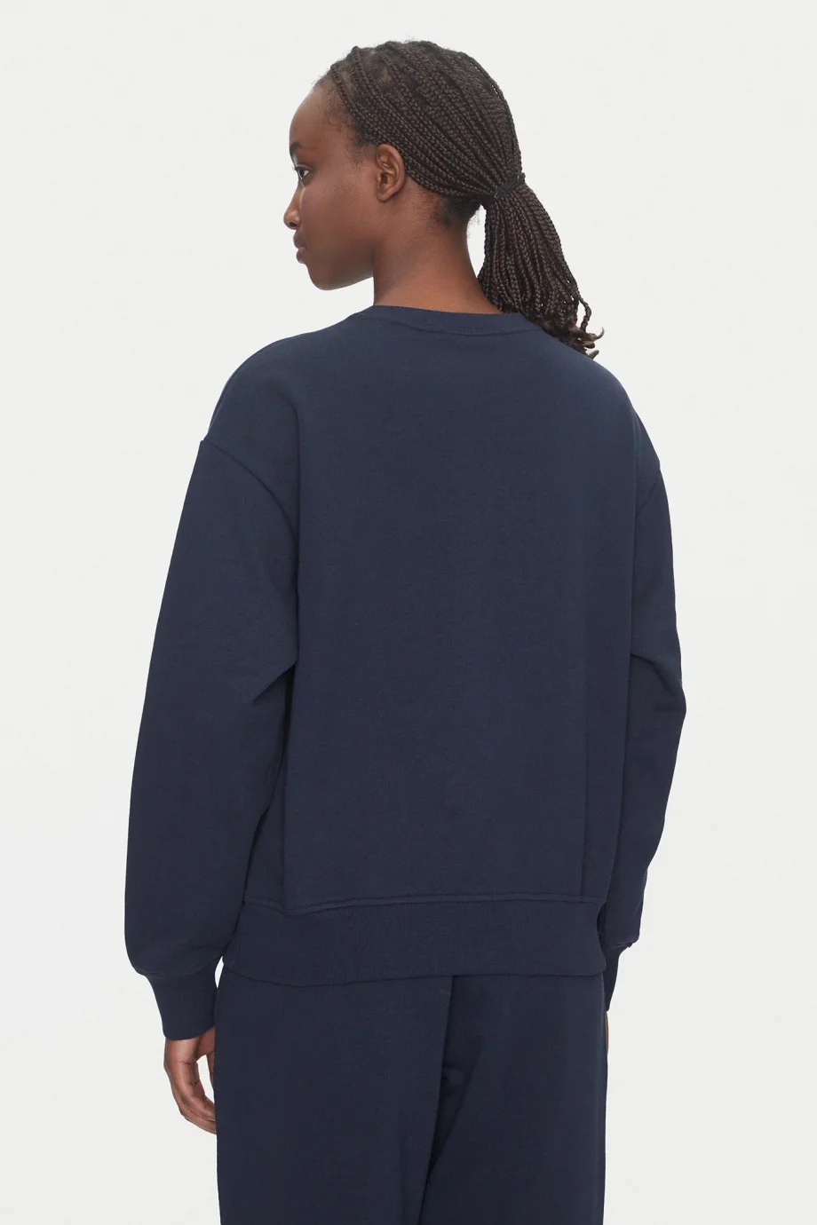 Calvin Klein Essentials Kadın Mavi Sweatshirt LV047B234G-CEF