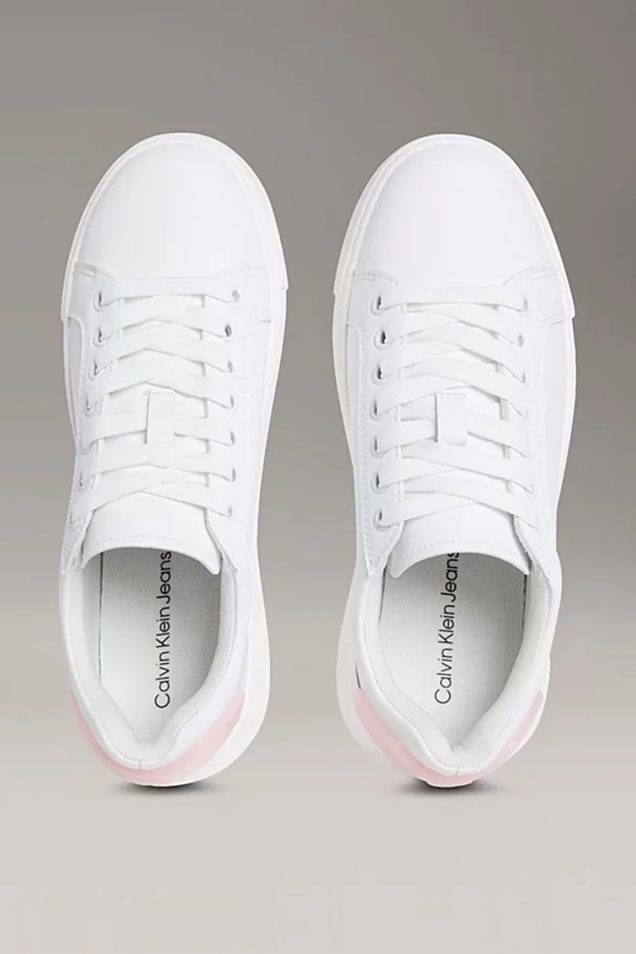 Calvin Klein Kadın Kalın Tabanlı Arma Detaylı Deri Beyaz Sneaker YW0YW01846-0LD