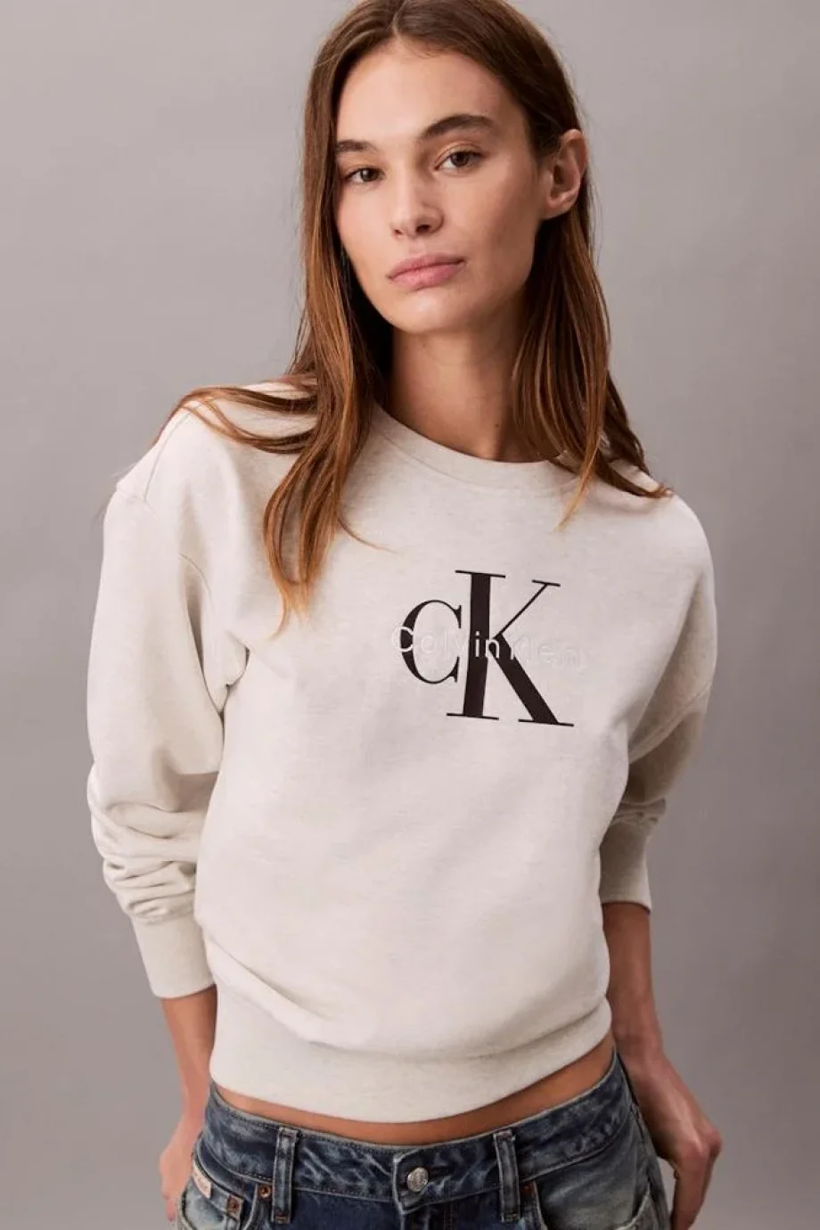 Calvin Klein Monologo Uzun Kollu Rahat Kesim Penye Bisiklet Yaka Kadın Gri Sweatshirt LV047B234G-P4P