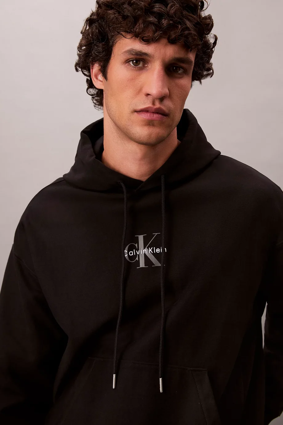Calvin Klein Premium Penye Mikro Monologolu Kapüşonlu Erkek Siyah Sweatshirt LV04RC281G-UB1