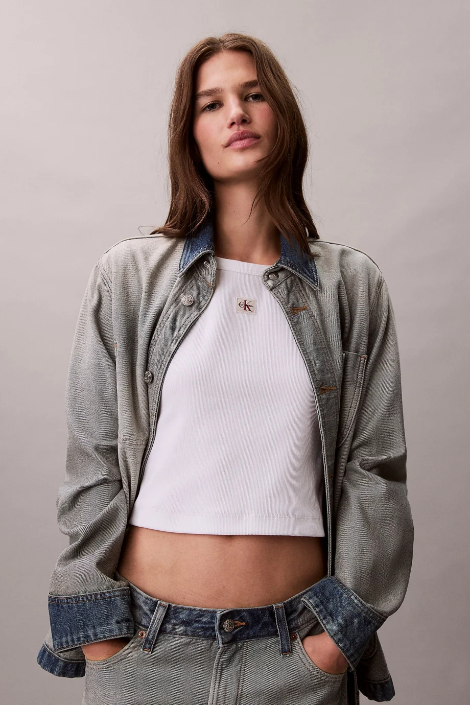 Calvin Klein Kadın Etiketli Fitilli Kısa Beyaz T-shirt LV047C200G-YAA