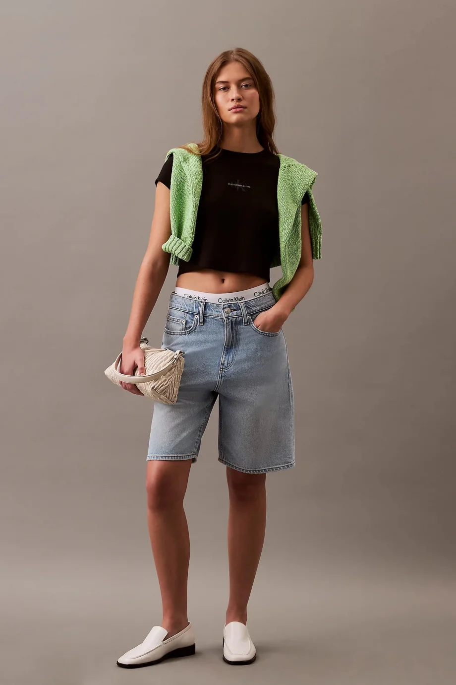 Calvin Klein A- MONOGRAM BABY TEE Kadın  T-shirt LV047AB802-UB1