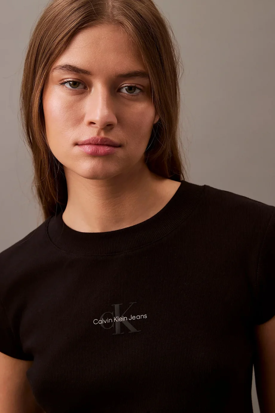 Calvin Klein A- MONOGRAM BABY TEE Kadın  T-shirt LV047AB802-UB1