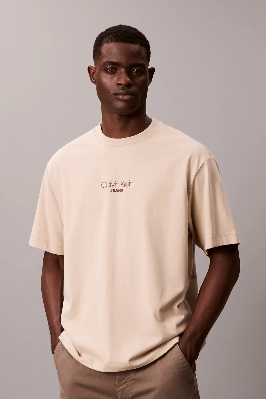 Calvin Klein Kısa Kollu 16S Rahat Kesim CKJ Grafikli Erkek Kahverengi T-shirt LV04RC851G-2F2
