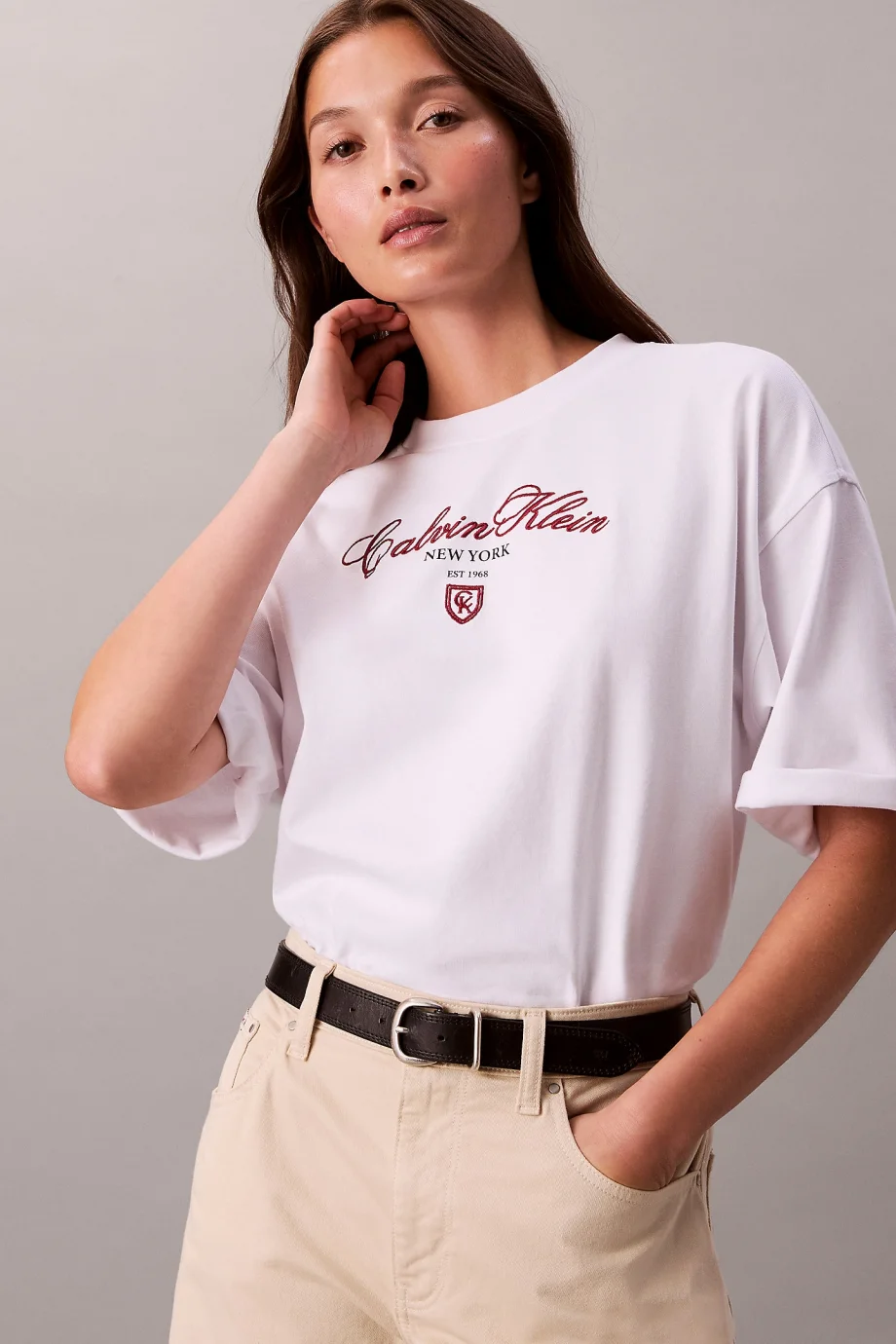Calvin Klein Kısa Kollu Oversize CK NY Kadın Beyaz T-shirt LV047E232G-YAA