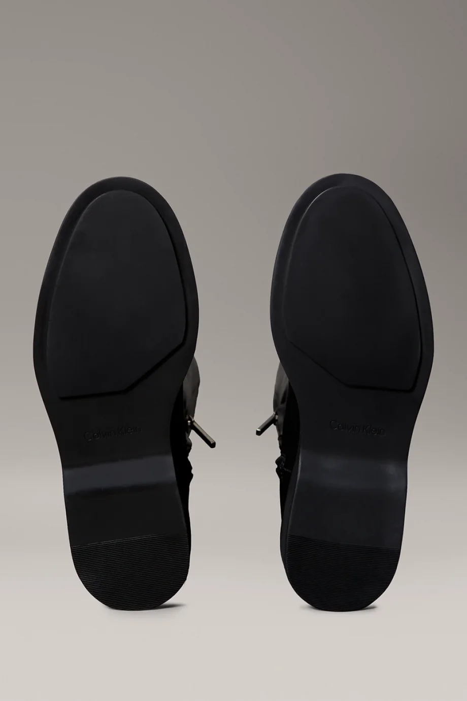 Calvin Klein Metal Logolu Diz Altı Kadın Siyah Bot HW0HW02665-BEH