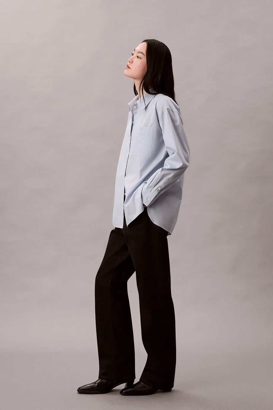 Calvin Klein Poplin Rahat Kesim Kadın Gri Gömlek LV047C143G-24Q