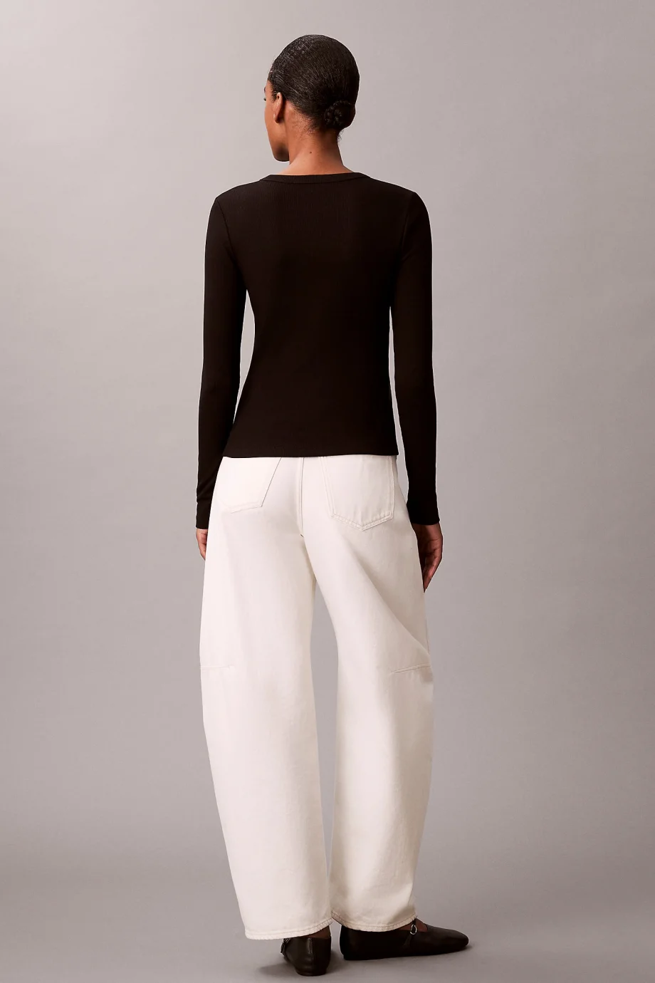 Calvin Klein Uzun Kollu Dokuma Etiketli 2x2 Fitilli Bisiklet Yaka Kadın Siyah Bluz LV047E205G-UB1