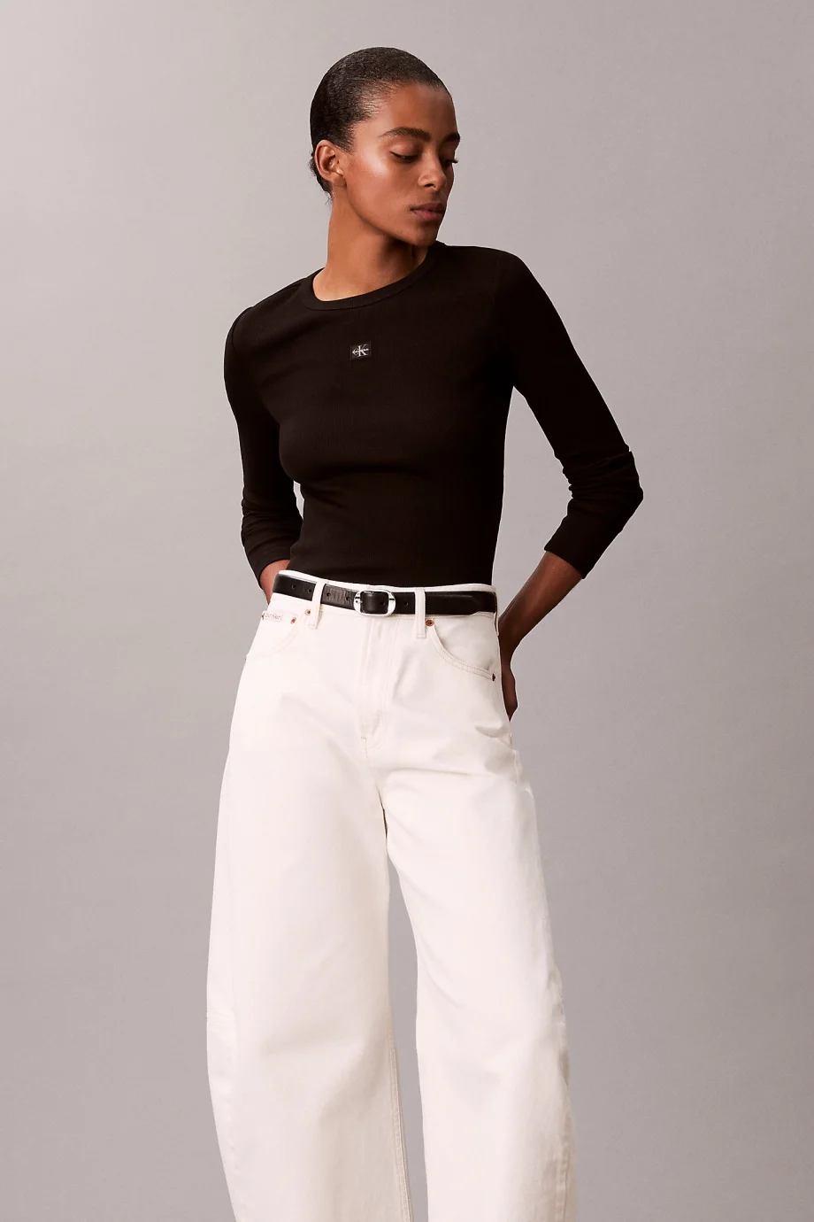 Calvin Klein Uzun Kollu Dokuma Etiketli 2x2 Fitilli Bisiklet Yaka Kadın Siyah Bluz LV047E205G-UB1