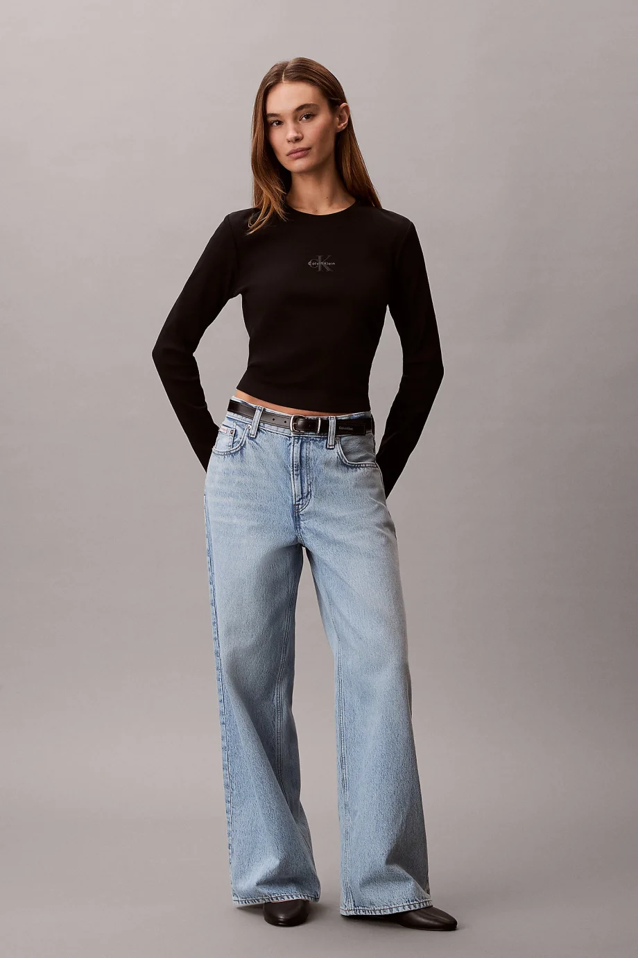 Calvin Klein Uzun Kollu Monogram Baby Kadın Siyah T-shirt LV047A803G-UB1