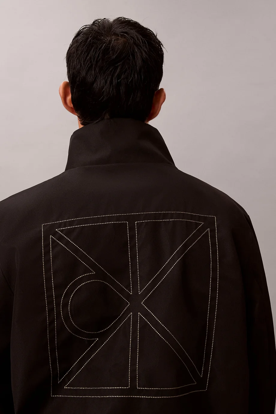 Calvin Klein Uzun Kollu Naylon Tamamı Baskılı Dolgusuz Çift Taraflı Erkek Gri Ceket LV14RE522G-PAY