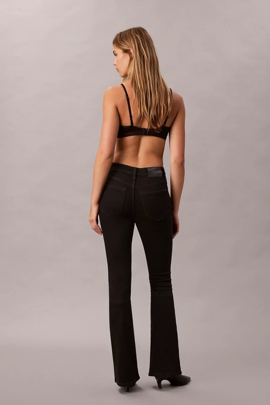 Calvin Klein Yüksek Bel İspanyol Paça CK Klasik Siyah Kadın Siyah Jeans LV047B942G-JW4