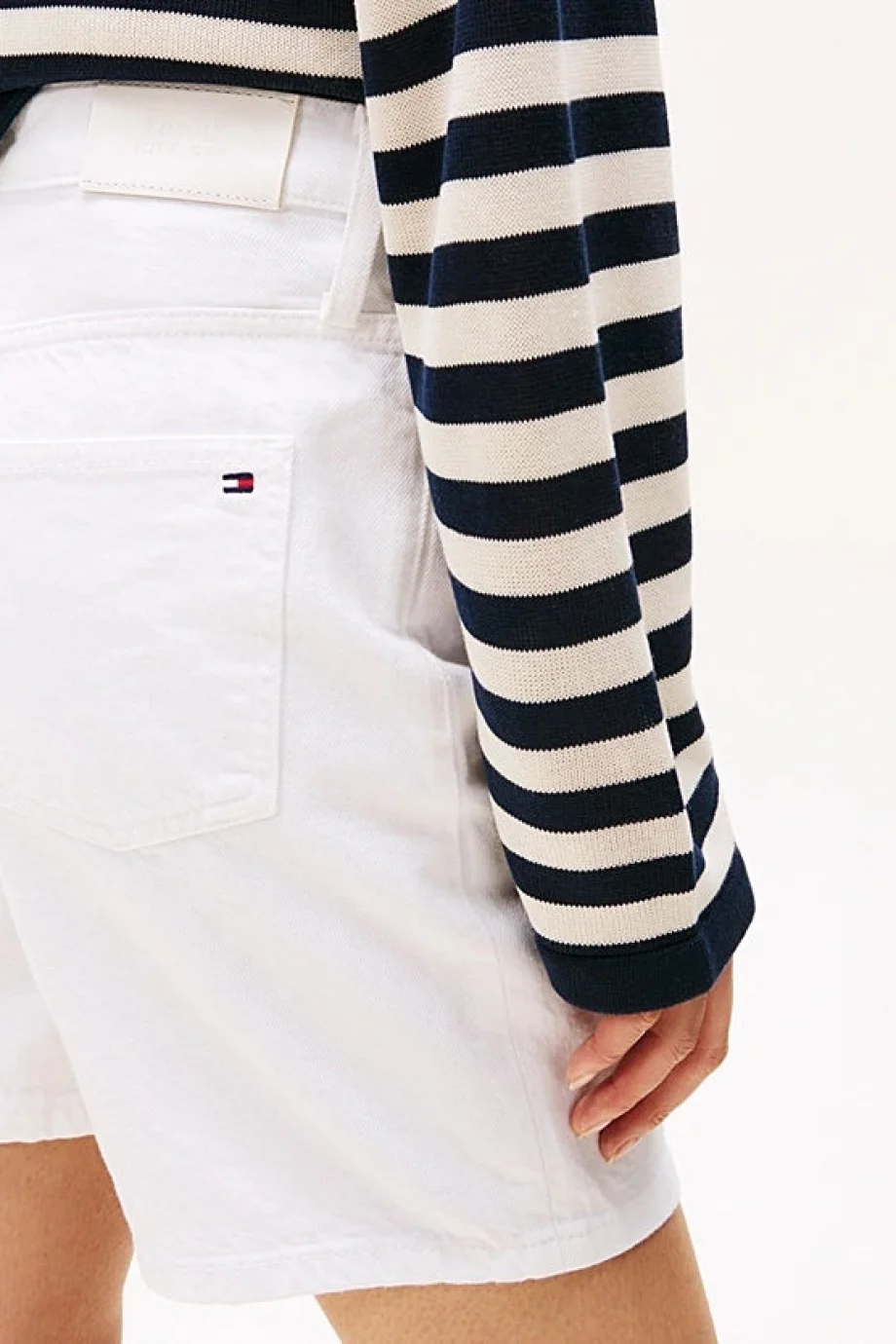 Tommy Hilfiger DNM STRAIGHT SHORT RW WHITE Kadın  Şort WW0WW45924YCF