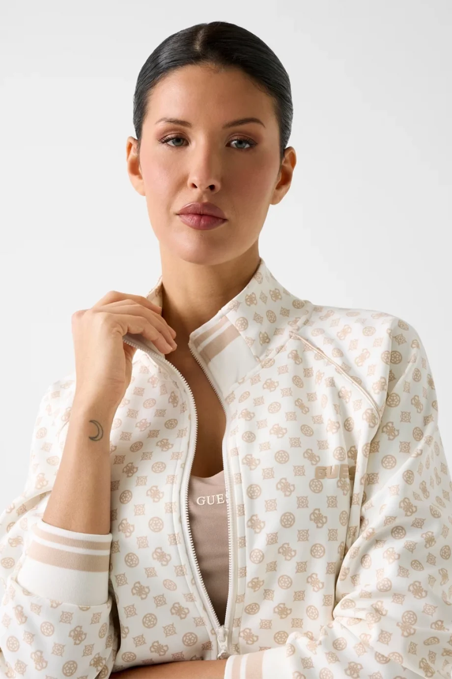 Guess Aggie Tam Fermuarlı Kadın Krem Eşofman Üstü  V5YQ03KB212-P0OR